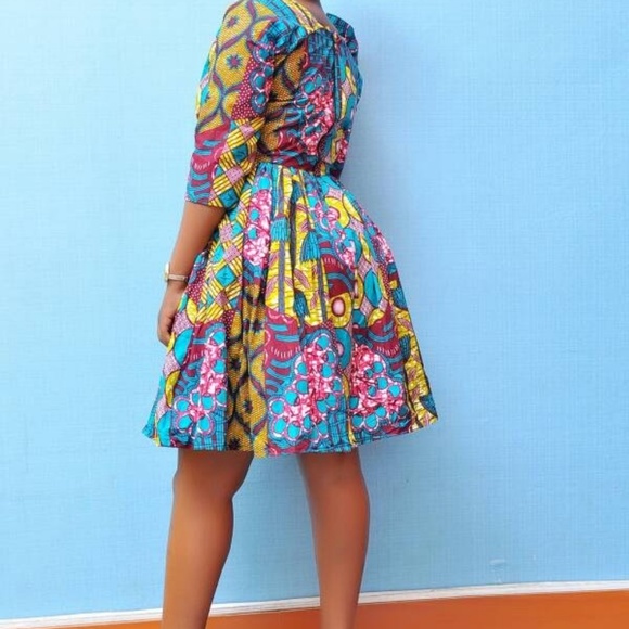 Dress - Picture 3 of 4